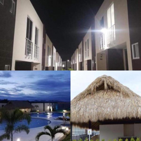Girardot - Via Ricaurte Casa de dos pisos - Colombia